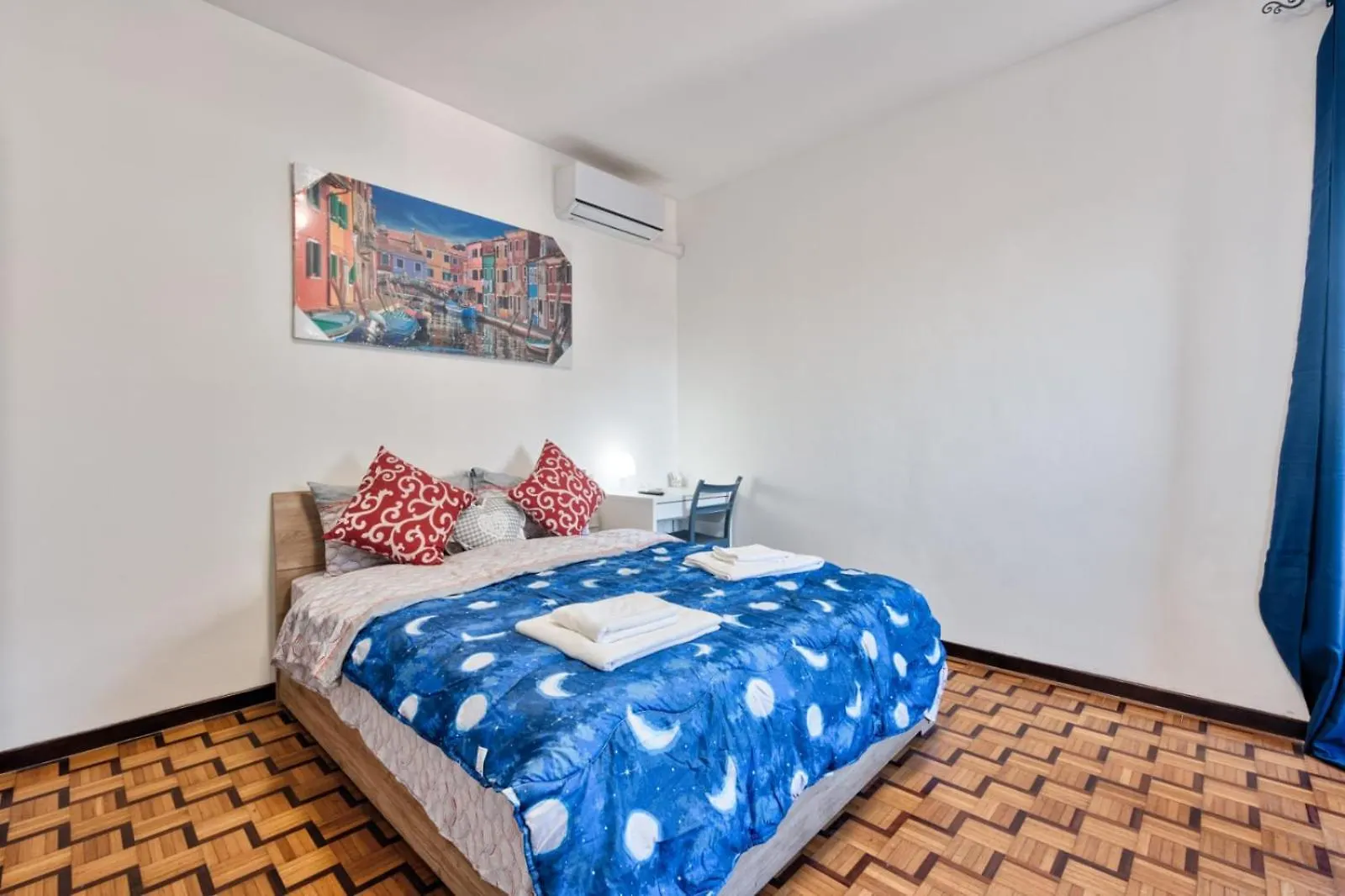 Easy Downtown Inn - Private Room With Shared Bathroom 威尼斯