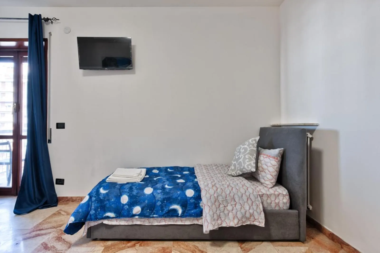 招待所 Easy Downtown Inn - Private Room With Shared Bathroom 威尼斯